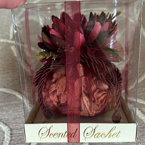 NEW Scented Sachet - Picture 1 of 7